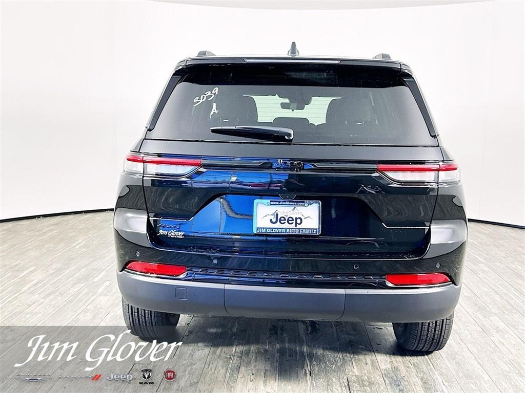 new 2025 Jeep Grand Cherokee car, priced at $39,827