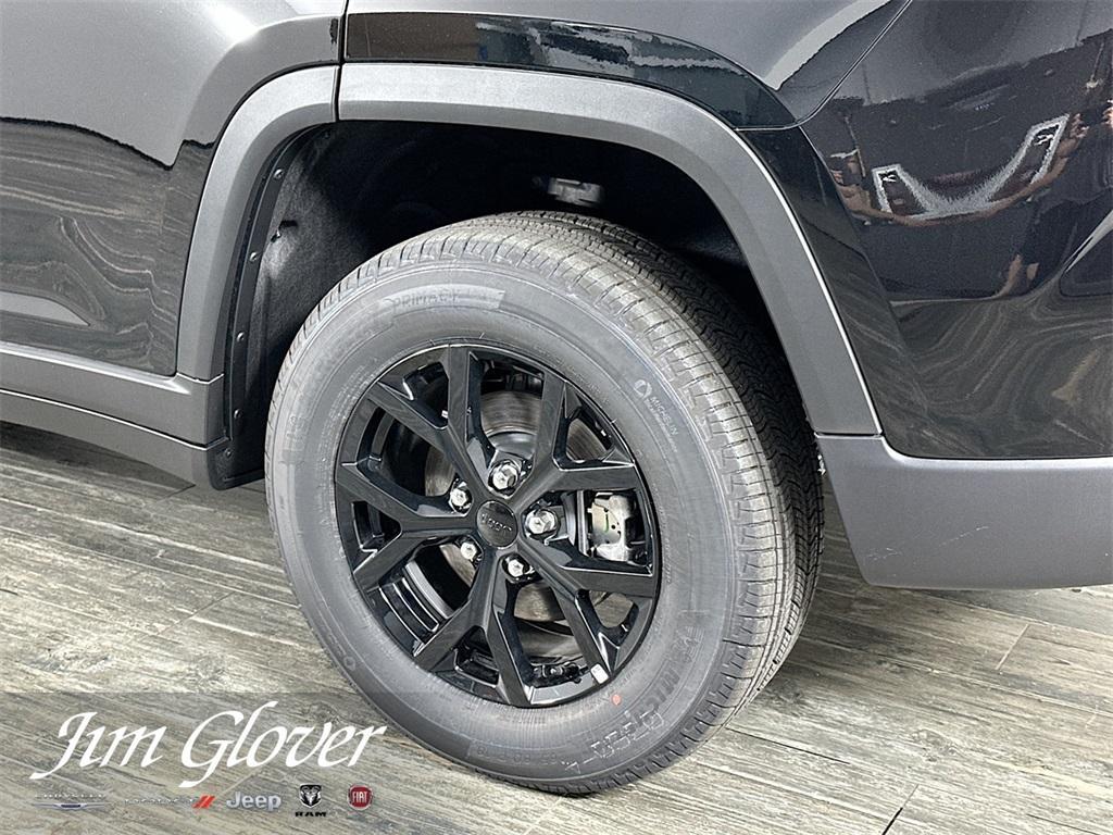 new 2025 Jeep Grand Cherokee car, priced at $39,827