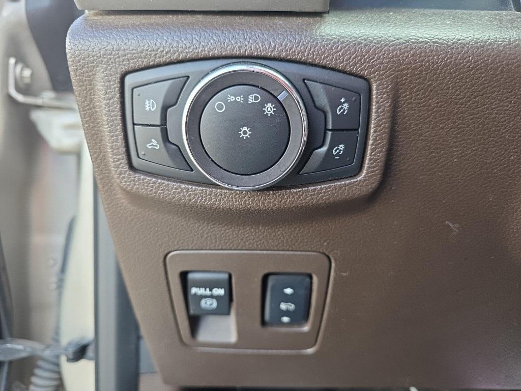 used 2018 Ford F-150 car, priced at $31,962