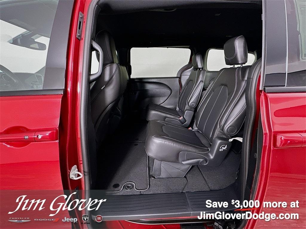 new 2026 Chrysler Pacifica car, priced at $44,240