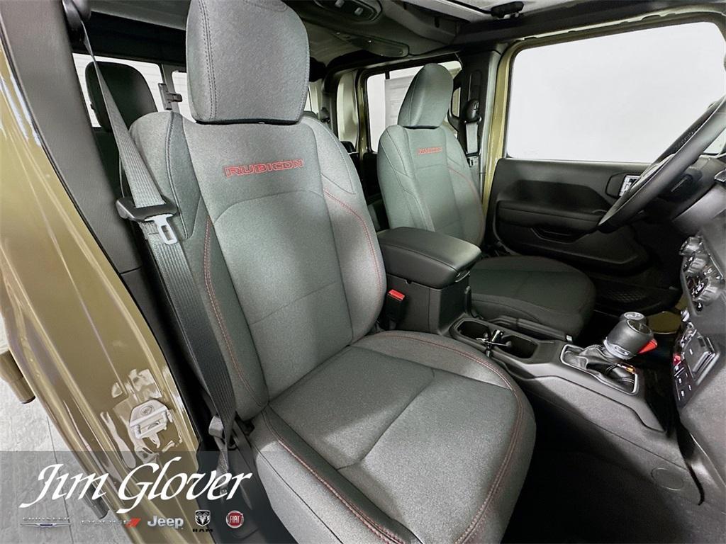 new 2025 Jeep Gladiator car, priced at $51,472