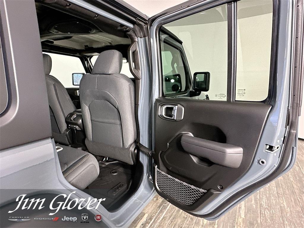 new 2025 Jeep Wrangler car, priced at $44,132