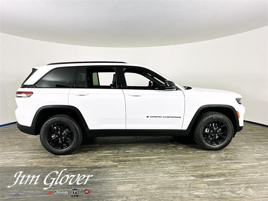 new 2024 Jeep Grand Cherokee car, priced at $38,969