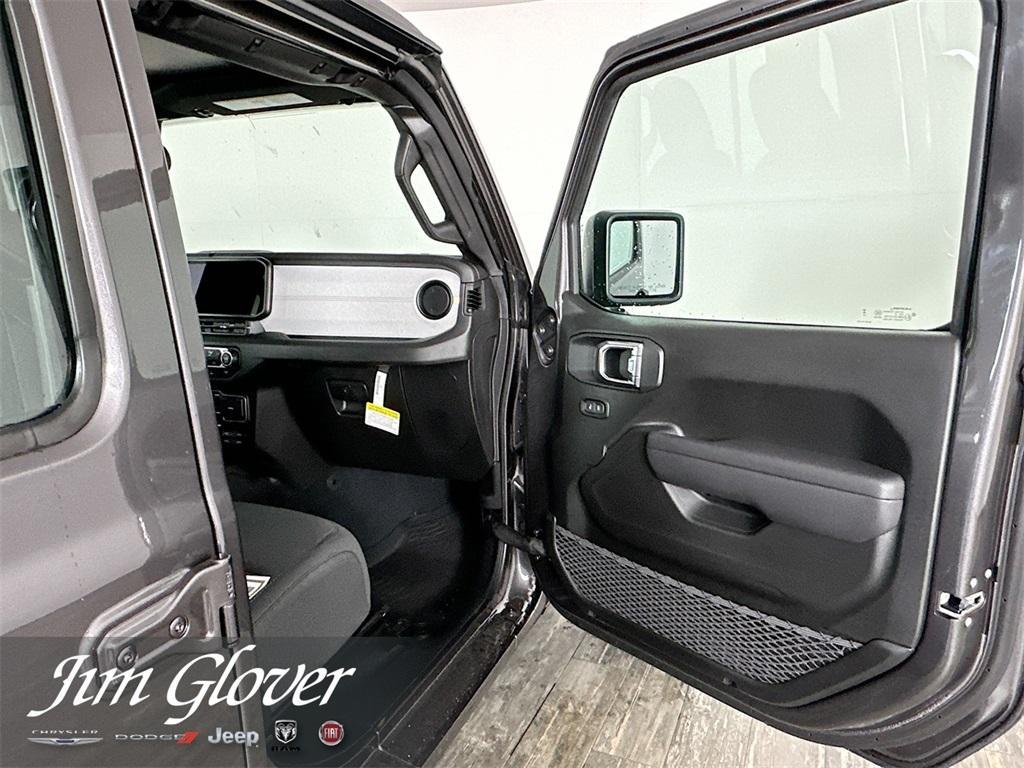 new 2025 Jeep Wrangler car, priced at $39,255