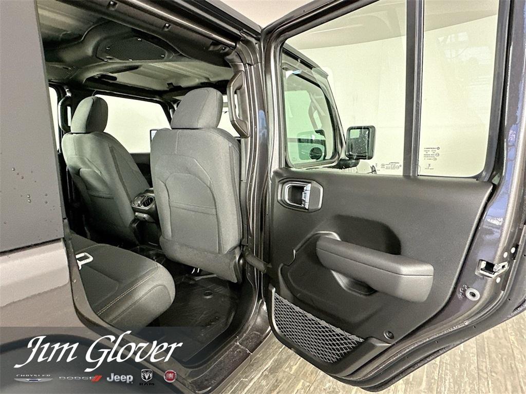 new 2025 Jeep Wrangler car, priced at $39,255