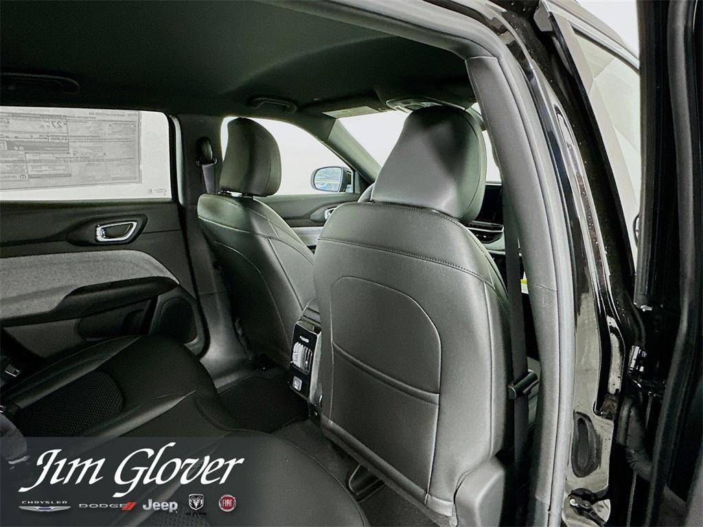 new 2025 Jeep Compass car, priced at $28,867