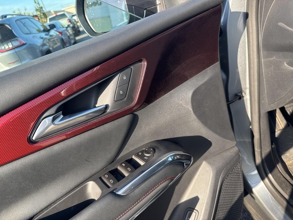used 2024 Chevrolet Traverse car, priced at $48,999