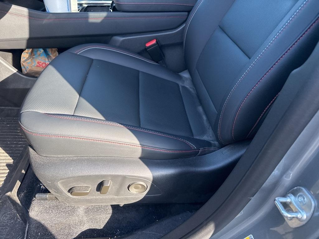 used 2024 Chevrolet Traverse car, priced at $48,999