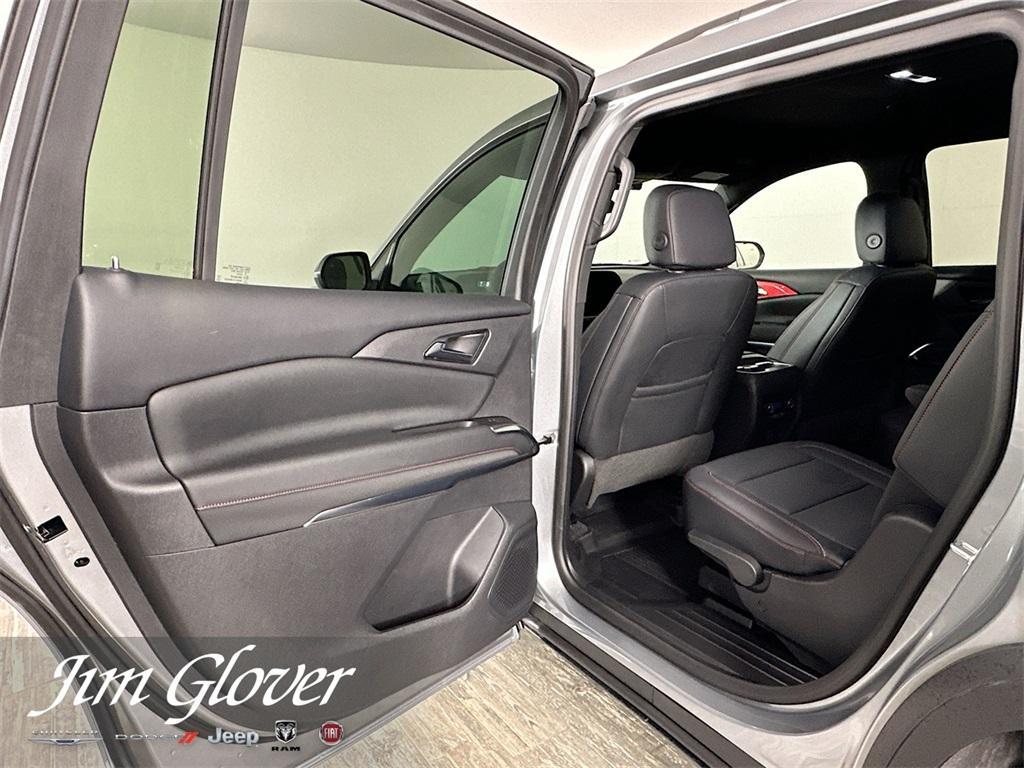 used 2024 Chevrolet Traverse car, priced at $48,269