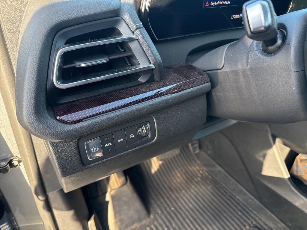 used 2024 Chevrolet Traverse car, priced at $48,999