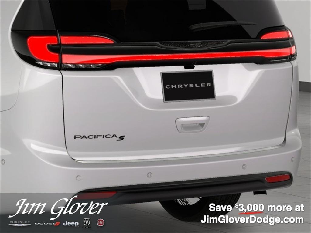new 2026 Chrysler Pacifica car, priced at $45,544