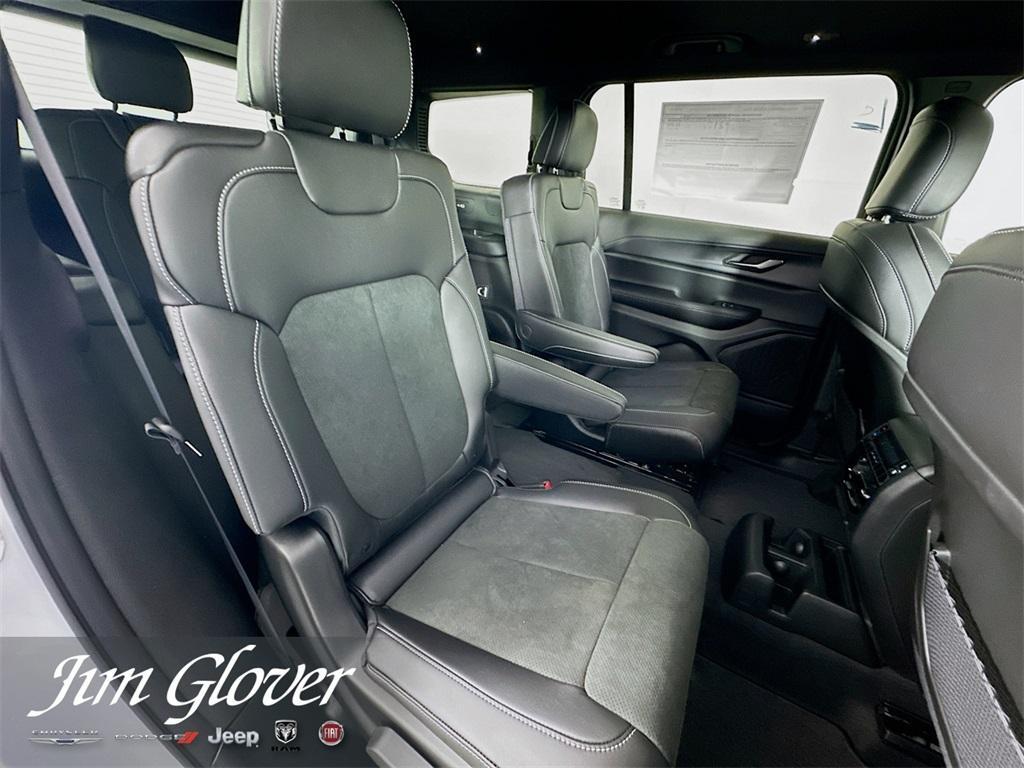 new 2025 Jeep Grand Cherokee L car, priced at $44,059