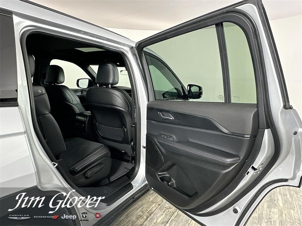 new 2025 Jeep Grand Cherokee L car, priced at $44,059