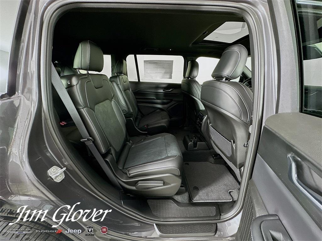 new 2025 Jeep Grand Cherokee L car, priced at $43,575