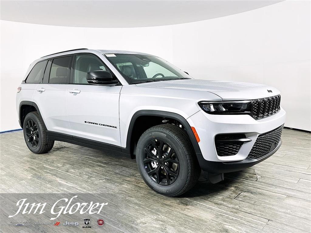 new 2025 Jeep Grand Cherokee car, priced at $40,025