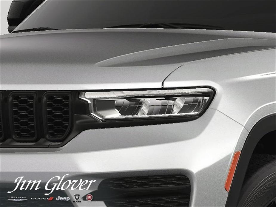 new 2025 Jeep Grand Cherokee car, priced at $41,025