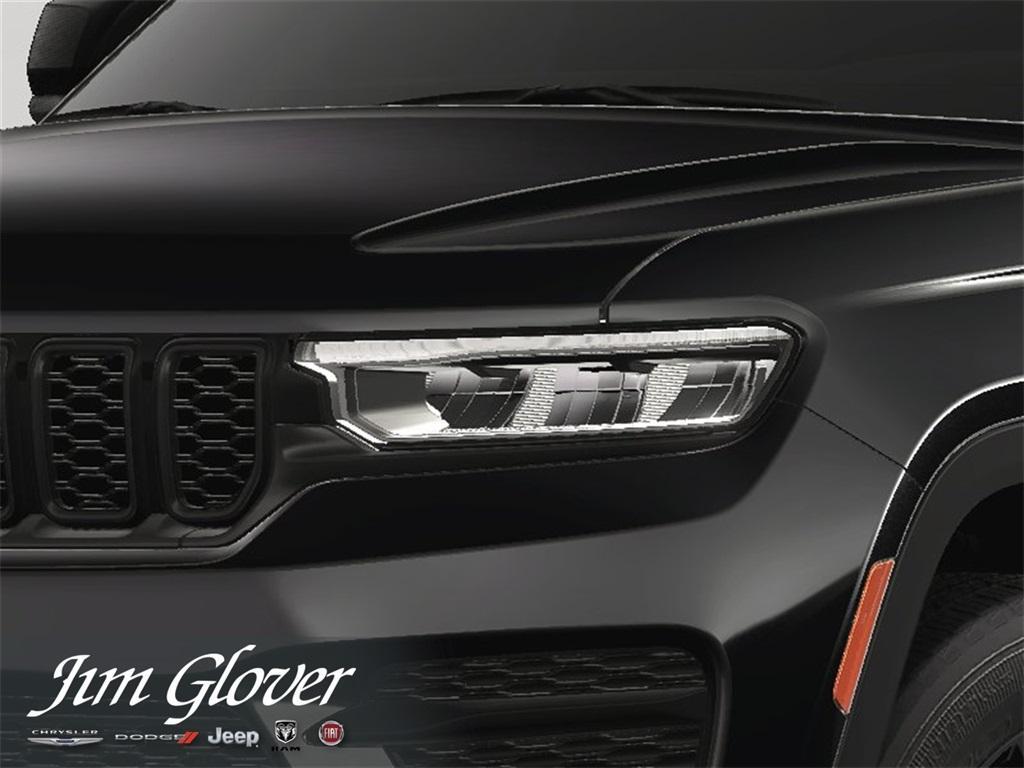 new 2025 Jeep Grand Cherokee car, priced at $40,025