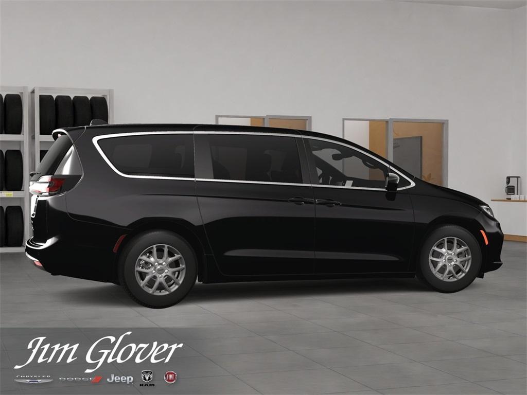 new 2025 Chrysler Pacifica car, priced at $44,408