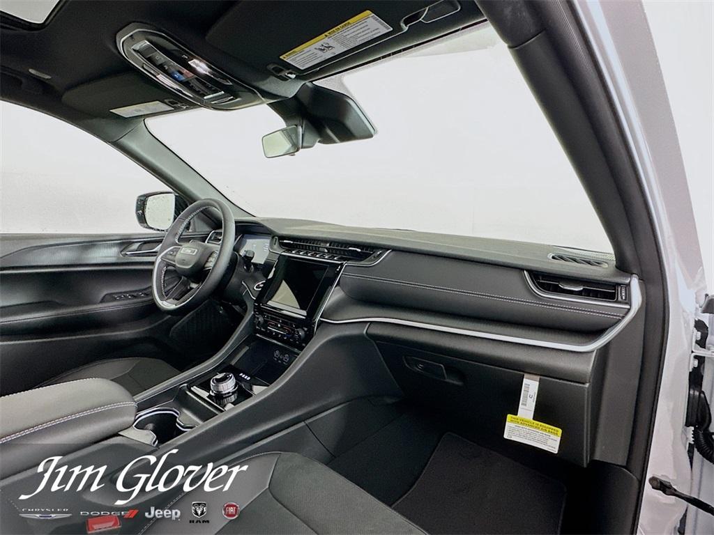 new 2025 Jeep Grand Cherokee L car, priced at $41,171
