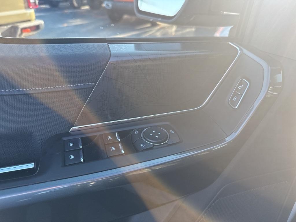 used 2022 Ford F-150 car, priced at $34,999