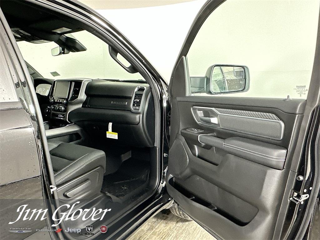 new 2025 Ram 1500 car, priced at $44,621