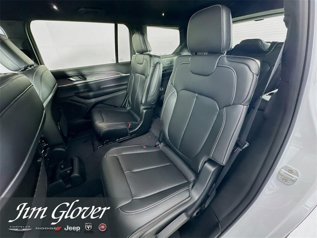 new 2025 Jeep Grand Cherokee L car, priced at $43,182