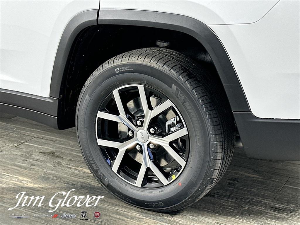 new 2025 Jeep Grand Cherokee L car, priced at $43,182