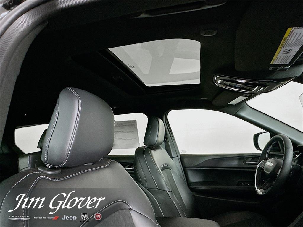 new 2025 Jeep Grand Cherokee L car, priced at $41,638