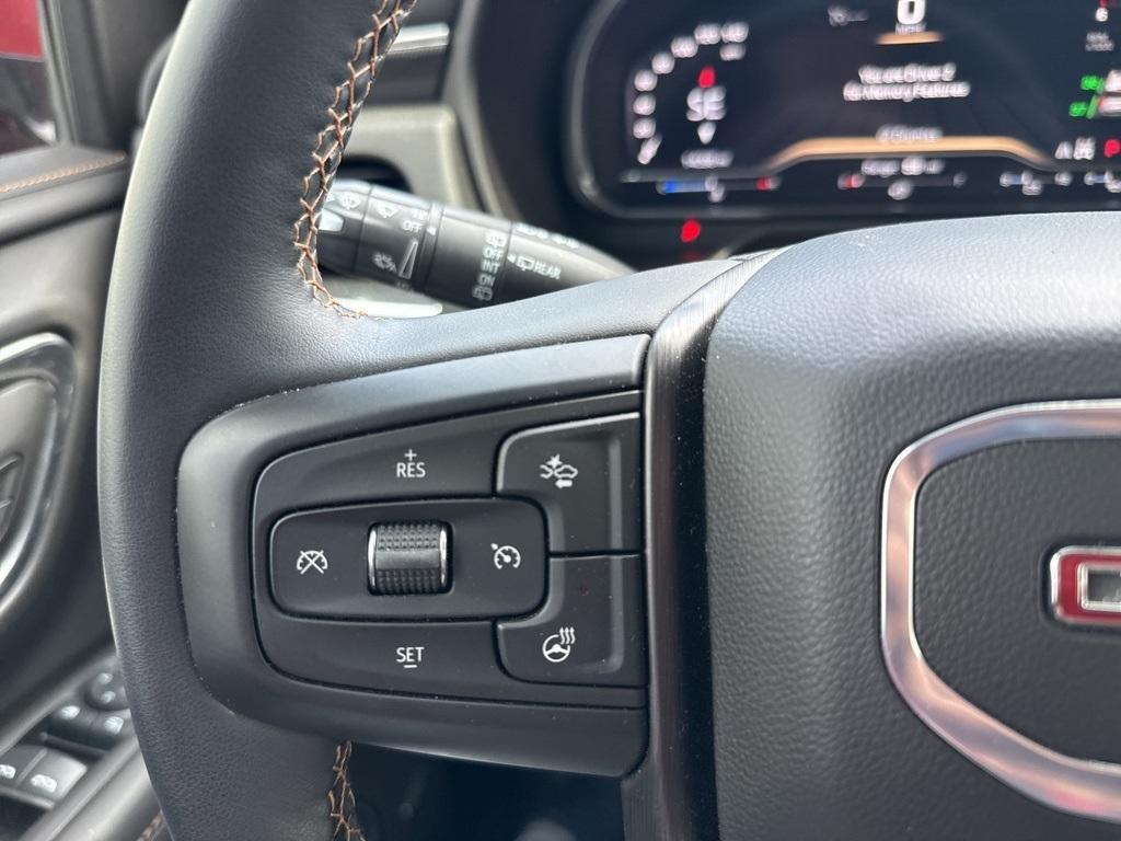 used 2024 GMC Yukon car, priced at $69,989