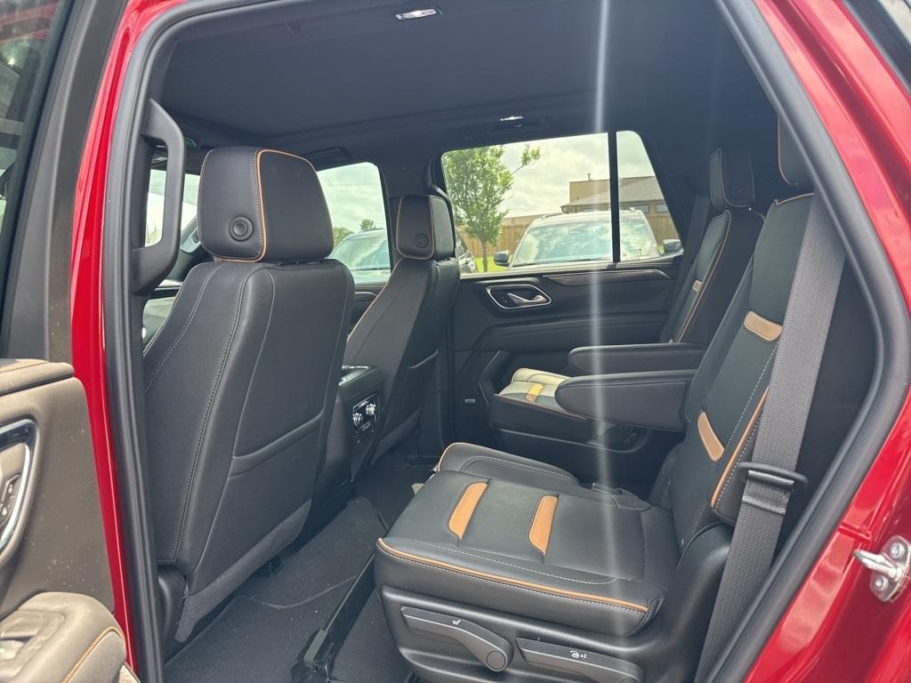 used 2024 GMC Yukon car, priced at $69,989
