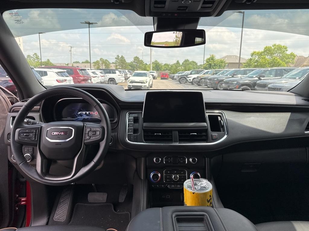 used 2024 GMC Yukon car, priced at $69,989