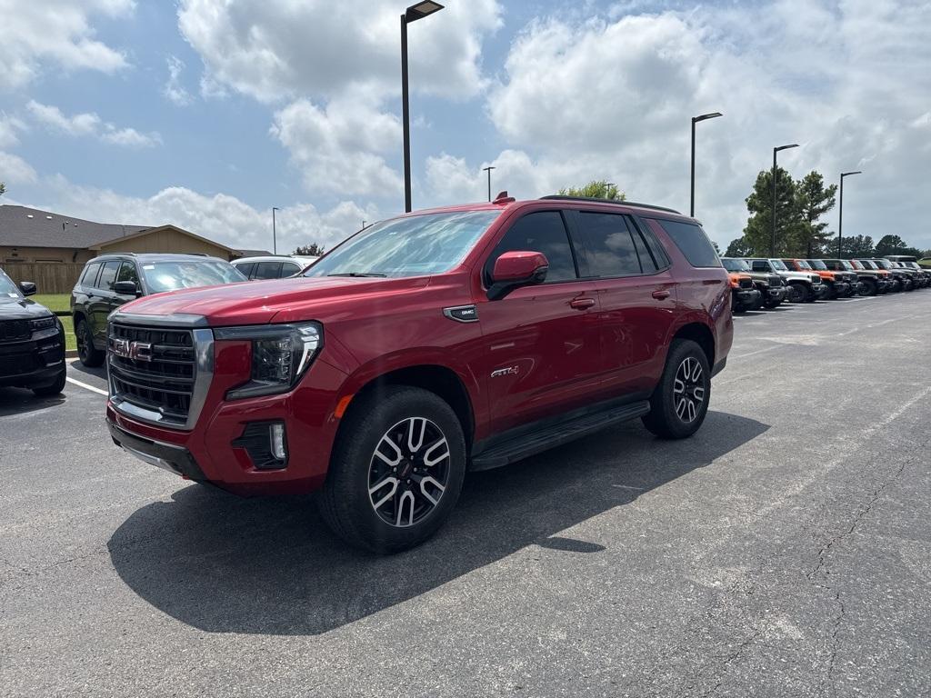 used 2024 GMC Yukon car, priced at $69,989
