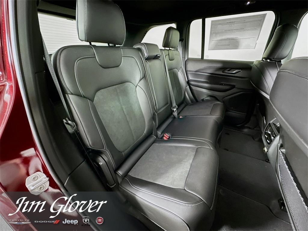 new 2025 Jeep Grand Cherokee car, priced at $41,474