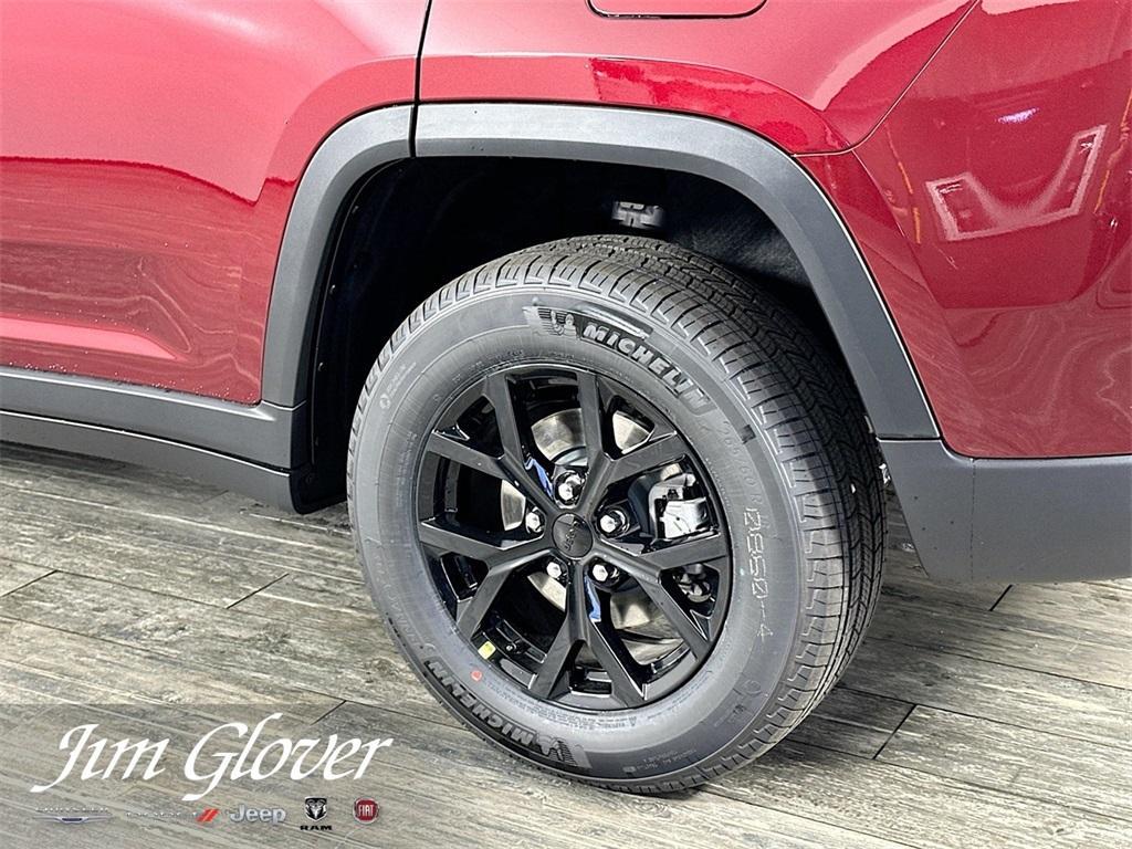 new 2025 Jeep Grand Cherokee car, priced at $41,474