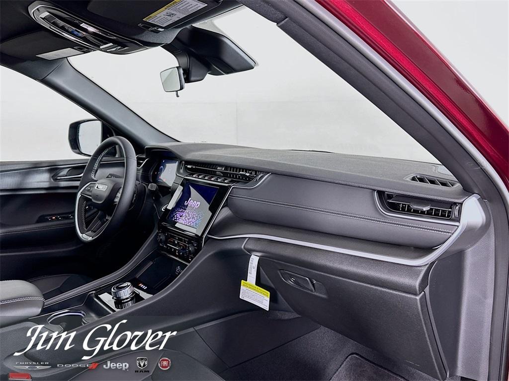 new 2025 Jeep Grand Cherokee car, priced at $41,474