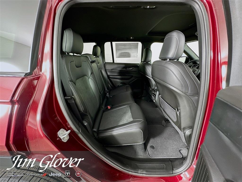 new 2025 Jeep Grand Cherokee car, priced at $41,474