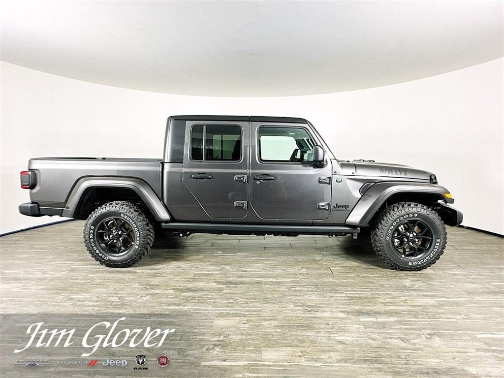 new 2025 Jeep Gladiator car, priced at $44,980