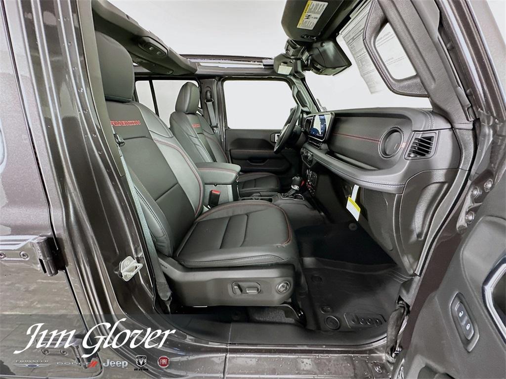 new 2025 Jeep Wrangler car, priced at $62,871