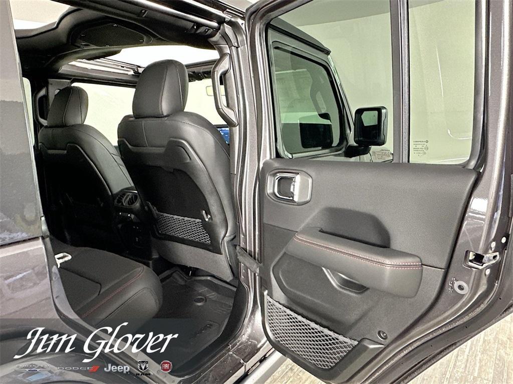 new 2025 Jeep Wrangler car, priced at $62,871
