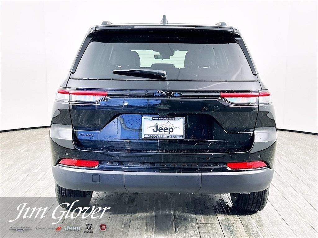 new 2025 Jeep Grand Cherokee car, priced at $41,524