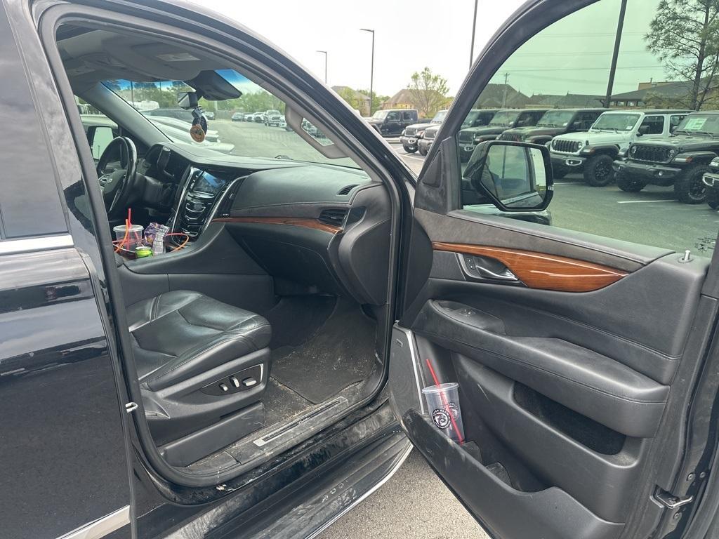 used 2019 Cadillac Escalade car, priced at $33,570