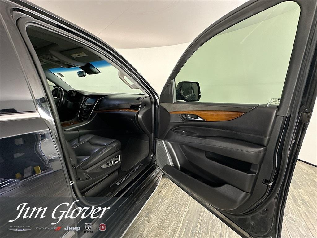 used 2019 Cadillac Escalade car, priced at $31,974