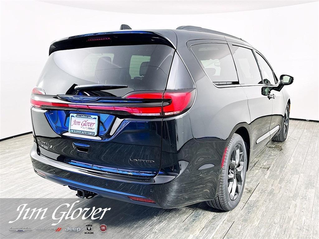 new 2025 Chrysler Pacifica car, priced at $48,956