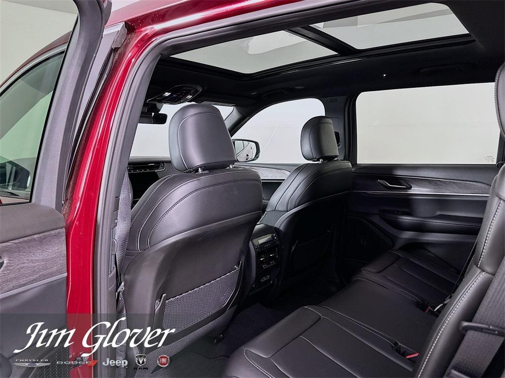 new 2025 Jeep Grand Cherokee L car, priced at $46,229