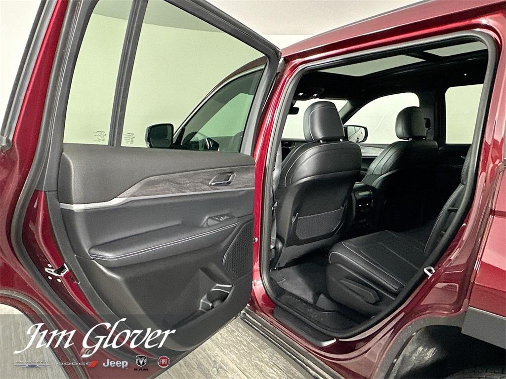 new 2025 Jeep Grand Cherokee L car, priced at $46,229