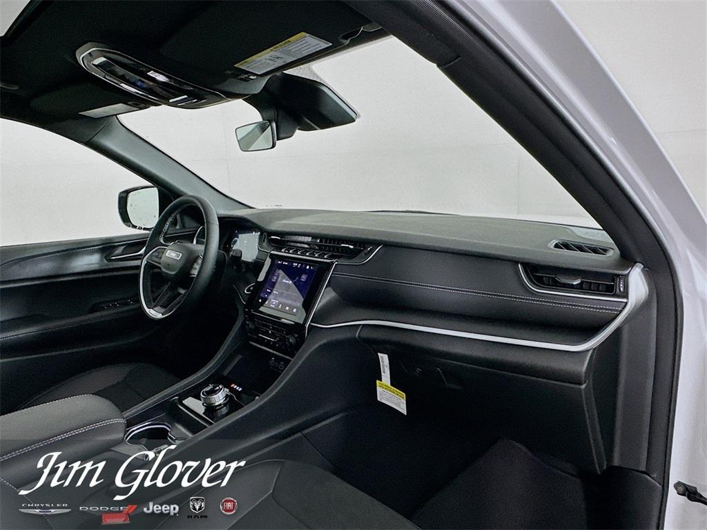 new 2025 Jeep Grand Cherokee car, priced at $39,425