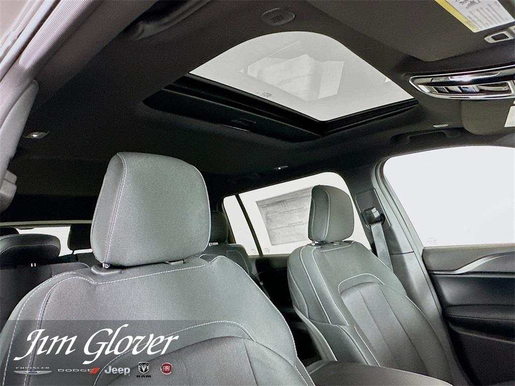 new 2025 Jeep Grand Cherokee L car, priced at $38,444