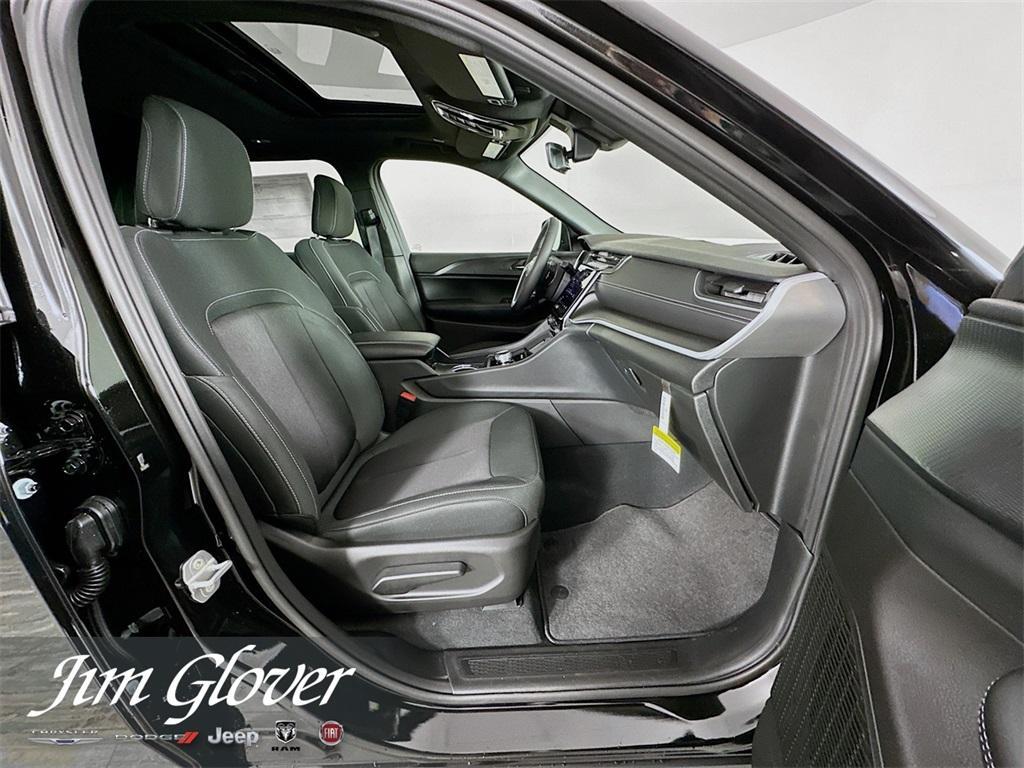 new 2025 Jeep Grand Cherokee L car, priced at $38,444