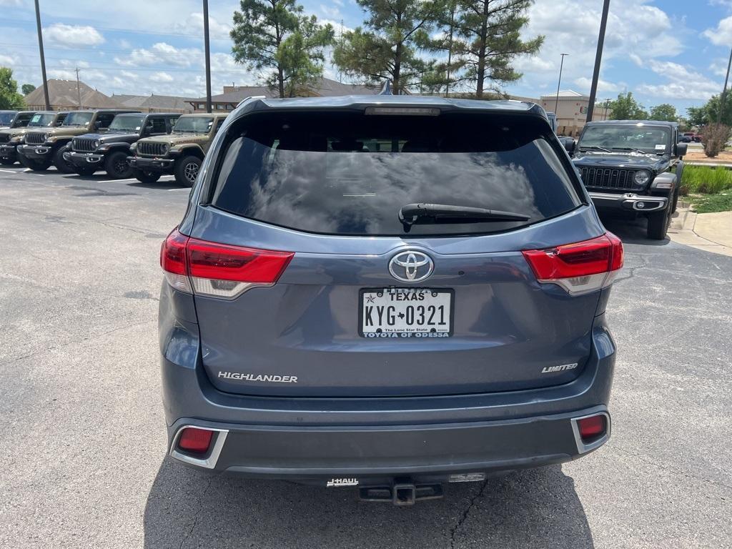 used 2018 Toyota Highlander car, priced at $24,817