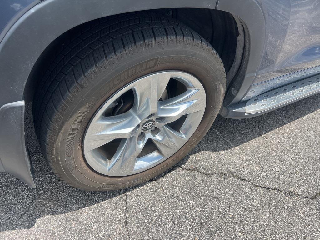 used 2018 Toyota Highlander car, priced at $24,817